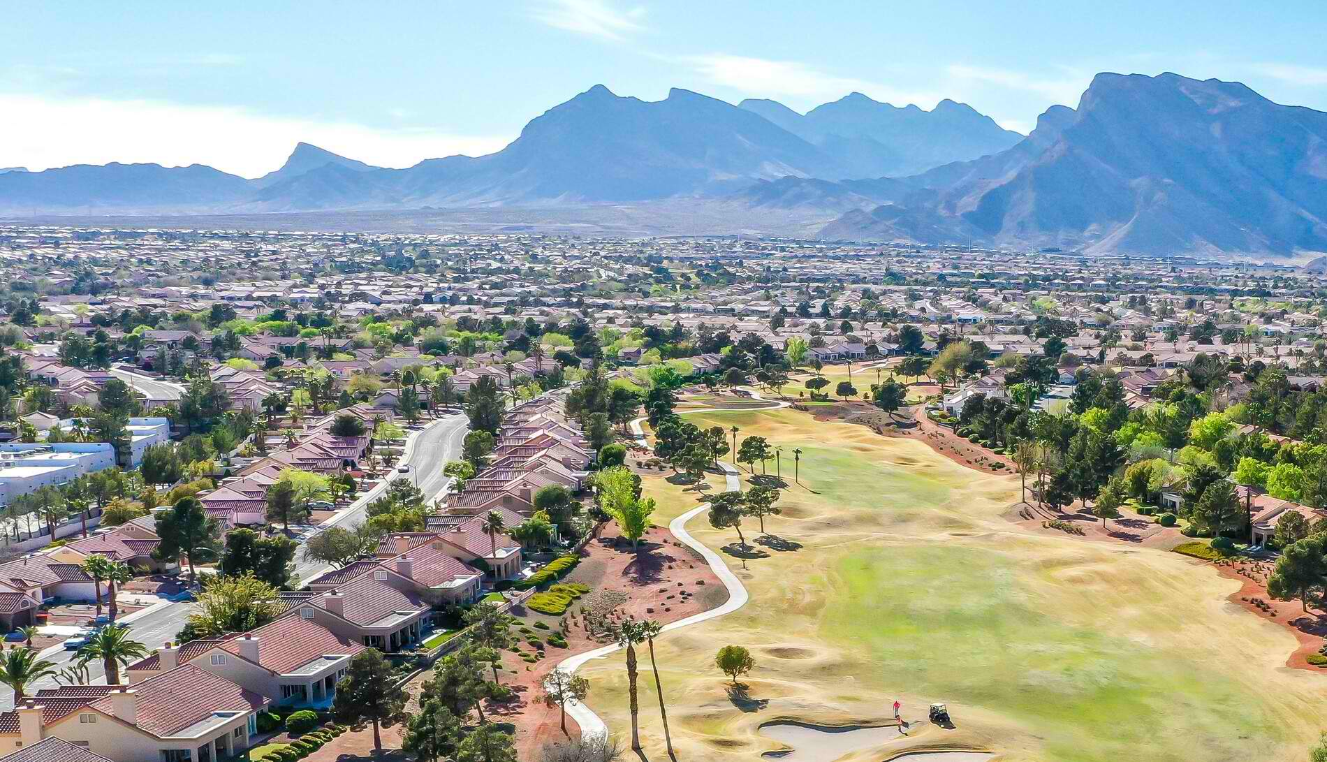 Mountains Edge Apartments