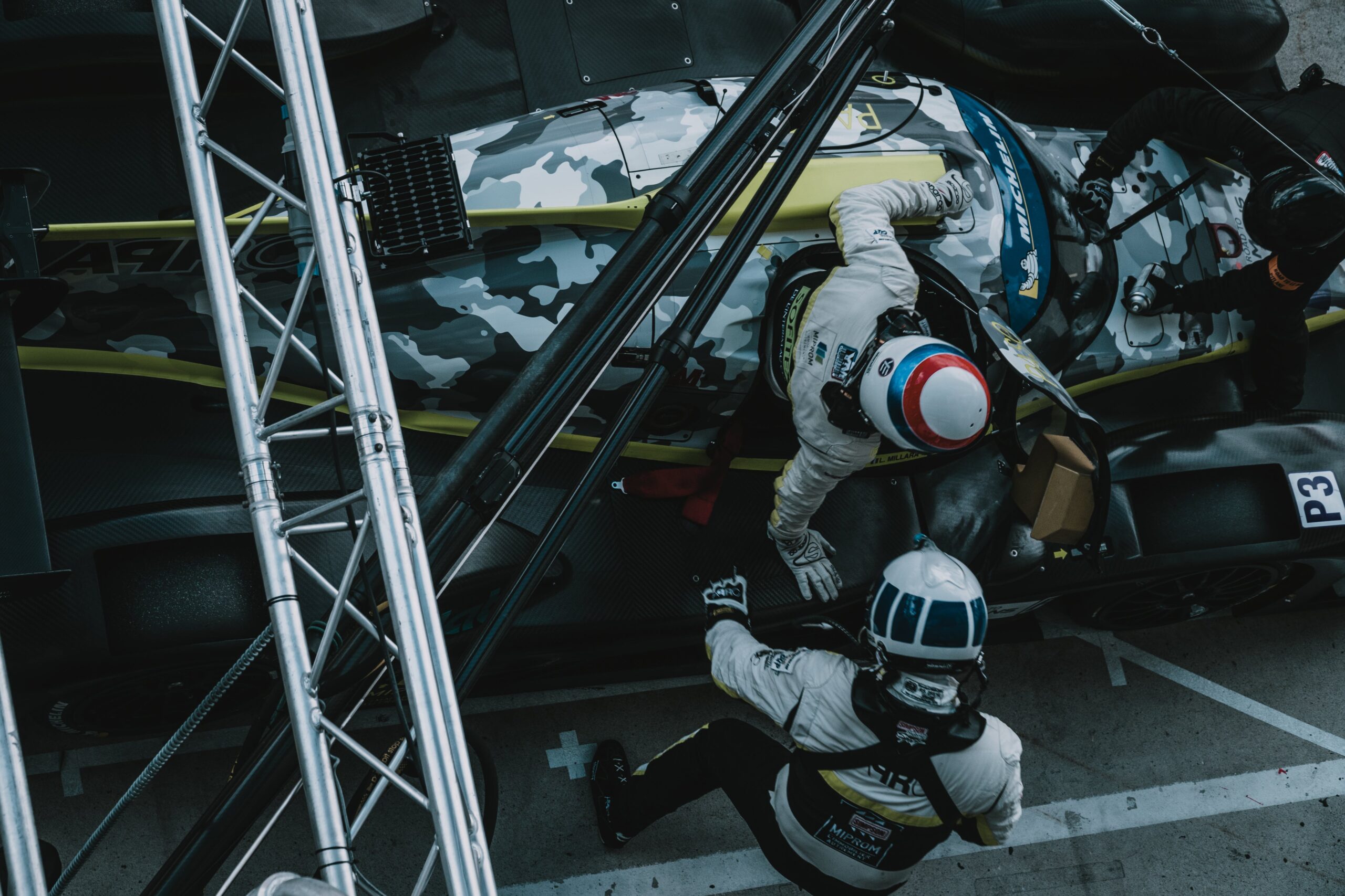 Las Vegas Grand Prix opening ceremony featuring F1 drivers, musical acts, Cirque du Soleil, and Blue Man Group. Spectacular event with high-tech LED stages, light show, fireworks, and drone performance. A must-see Las Vegas spectacle!